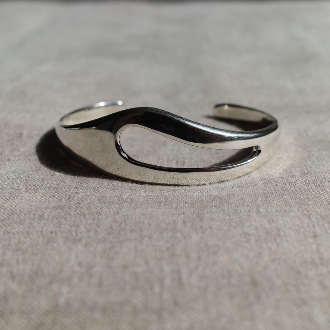 【名品】Tiffany スリット バングル シルバー ボーンカフ TIFFANY & Co. ボーンカフ バングル 右手用 シルバー 925