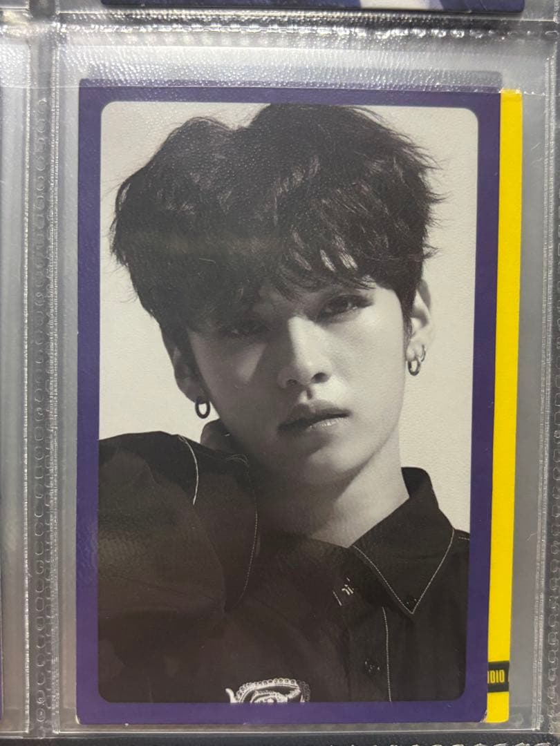 スキズ リノ トレカ 初回限定 紫枠