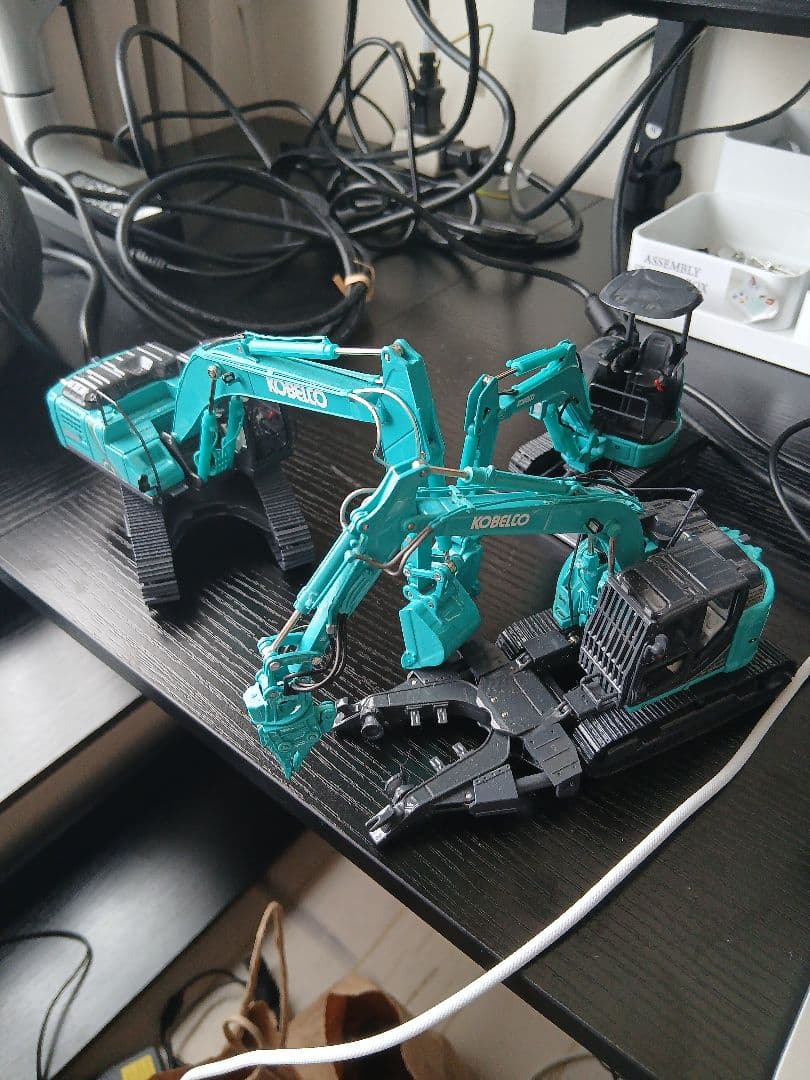 KOBELCO ミニチュア重機 3台セット