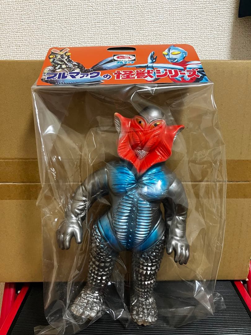 新品未開封品】ブルマァク メフィラス星人 ハワイカラーソフビ