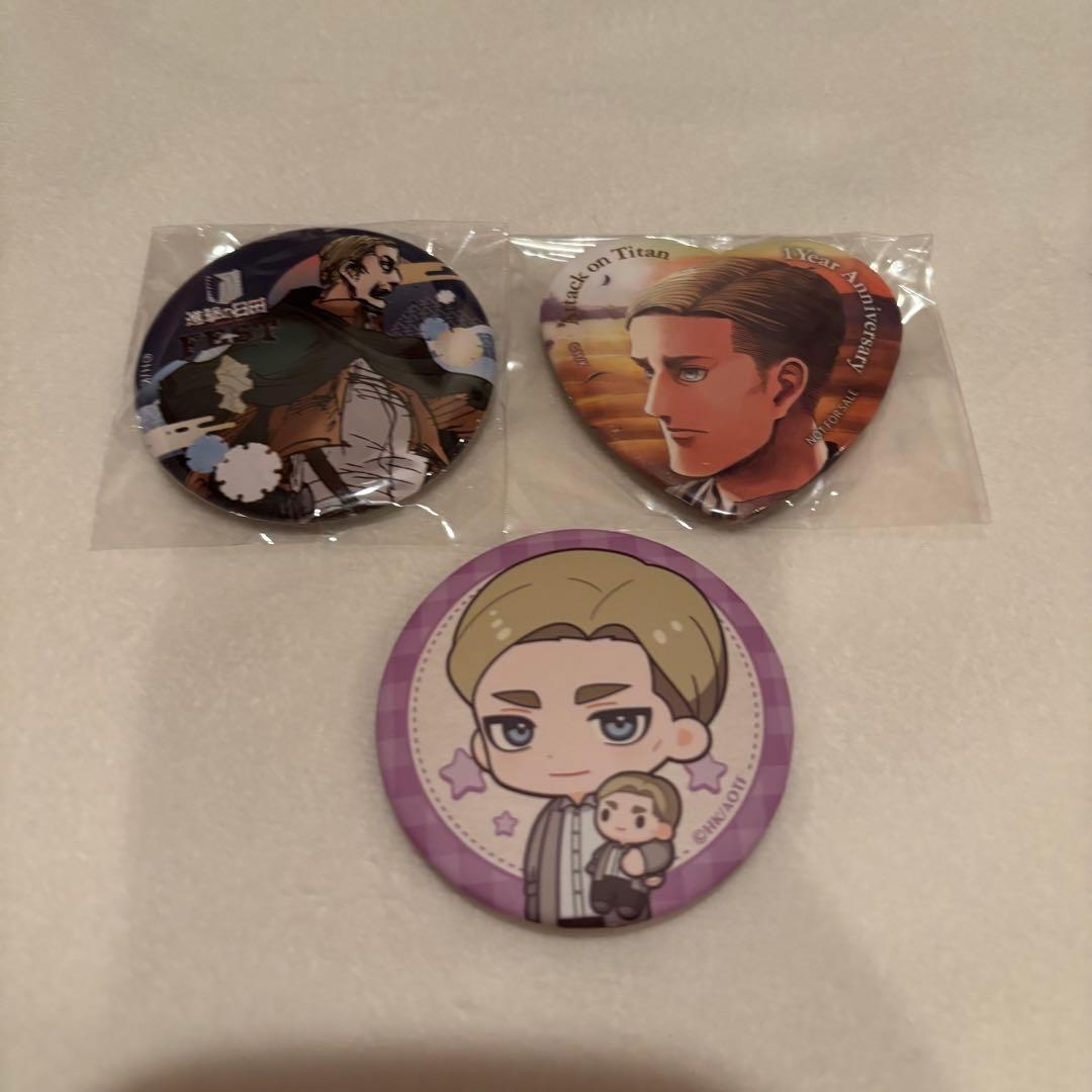 進撃の巨人 エルヴィン スミス アニーク 日田 缶バッジ 原作絵 - メルカリ