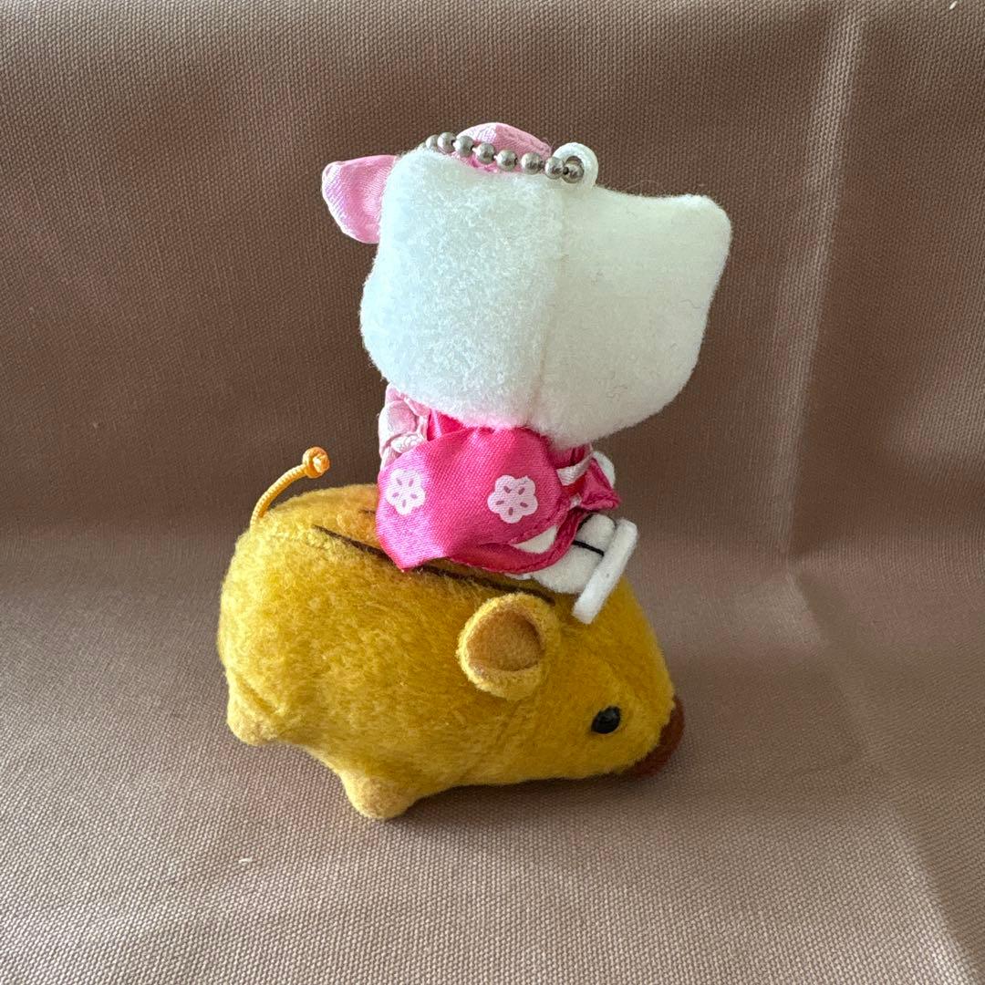 d*7様 ハローキティ (ボールチェーン付き ぬいぐるみキーホルダー)