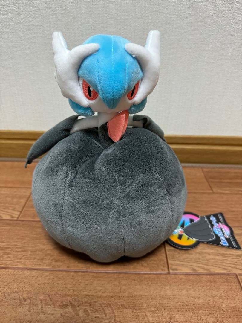 ポケモン メガサーナイト 色違い ぬいぐるみ - メルカリ