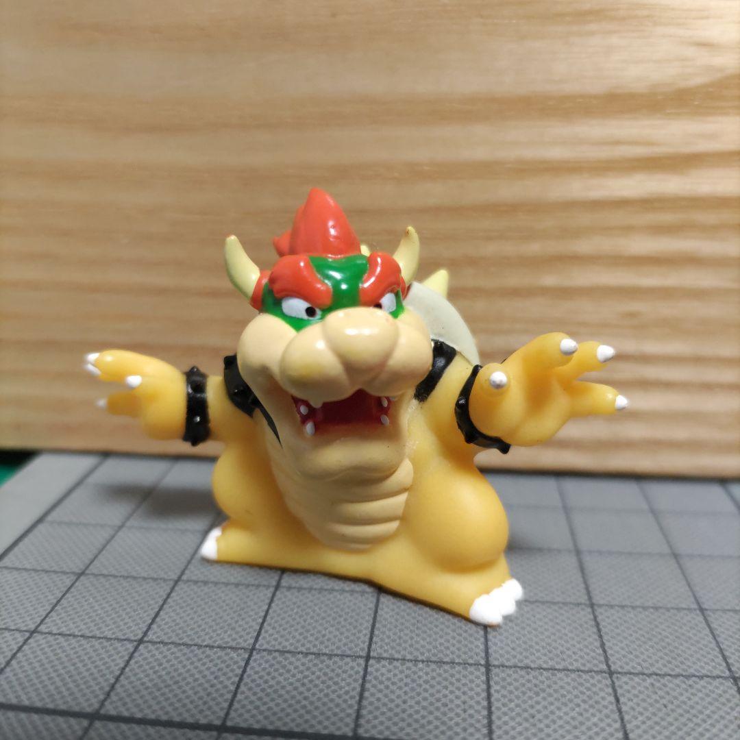 スーパーマリオグッズ ソフビ 指人形 2008年 クッパ - メルカリ