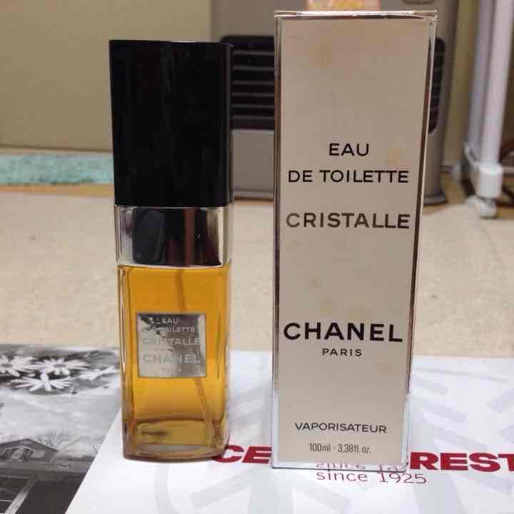 香水(男性用) eau de toilette cristalle chanel