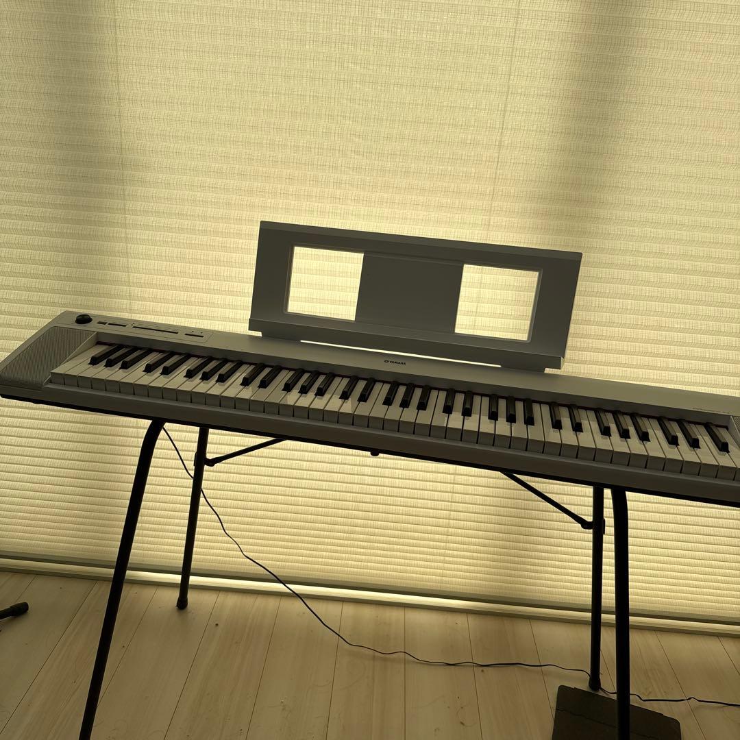 YAMAHA 電子ピアノ ピアジェーロ NP-32WH 付属品多数 【送料込み】 アウトレット】 YAMAHA NP-32WH ホワイト 76鍵盤 ヤマハ NP32WH