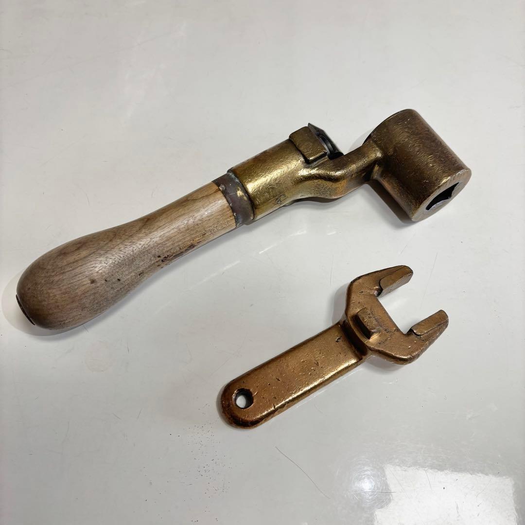 電車 ブレーキハンドルと工具 Yahoo!オークション -「鉄道部品 ブレーキハンドル」(鉄道) の落札相場