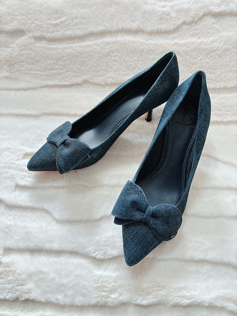 極美品⭐️Tory Burch ダークブルー リボン付きハイヒール