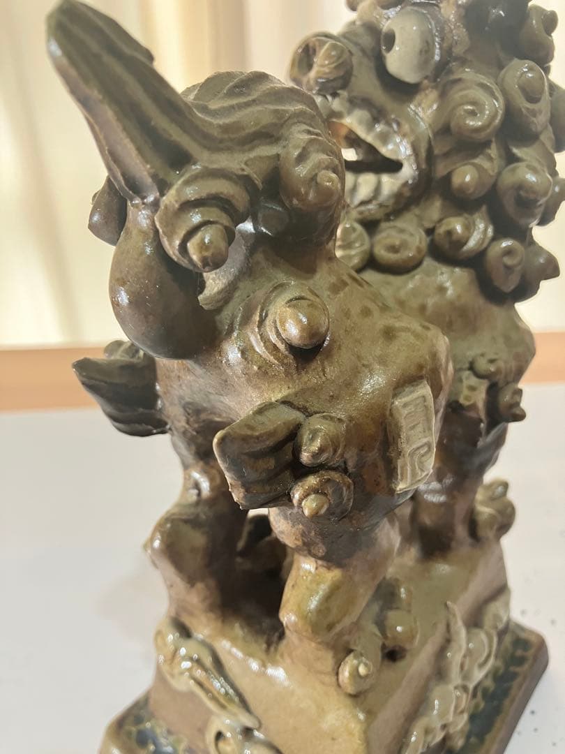 沖縄 琉球 壺屋焼 新里勇人作 台付シーサー ヤチムン やちむん - メルカリ