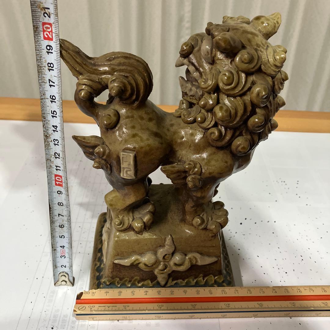 沖縄 琉球 壺屋焼 新里勇人作 台付シーサー ヤチムン やちむん - メルカリ