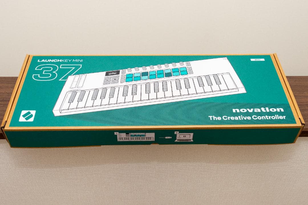 DTM・DAW Novation Launchkey mk4 Mini37 White