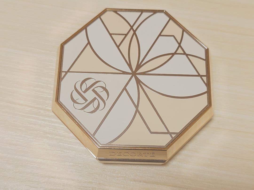 COSME DECORTE マルセルワンダース Ⅻ 2022年デザイン