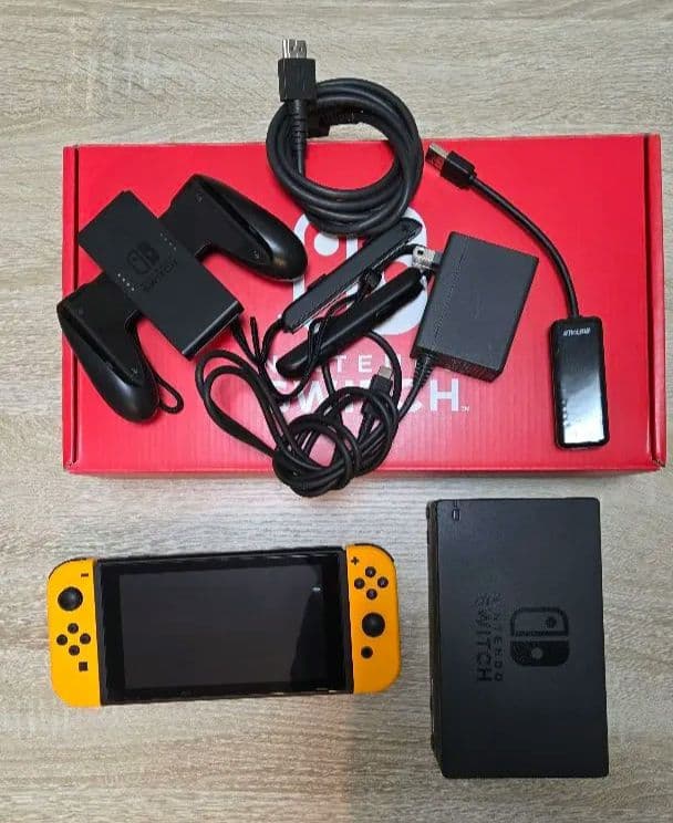 Nintendo Switch　本体　びひん ロックマン ゼロ&ゼクス ダブルヒーローコレクション 【Switchソフト