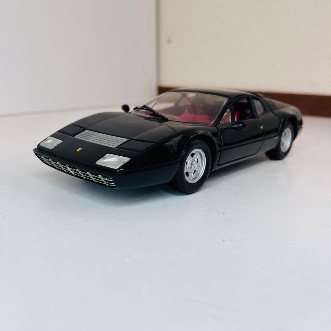 絶版　良品　デッドストック　1／18京商フェラーリ365GT4/BB