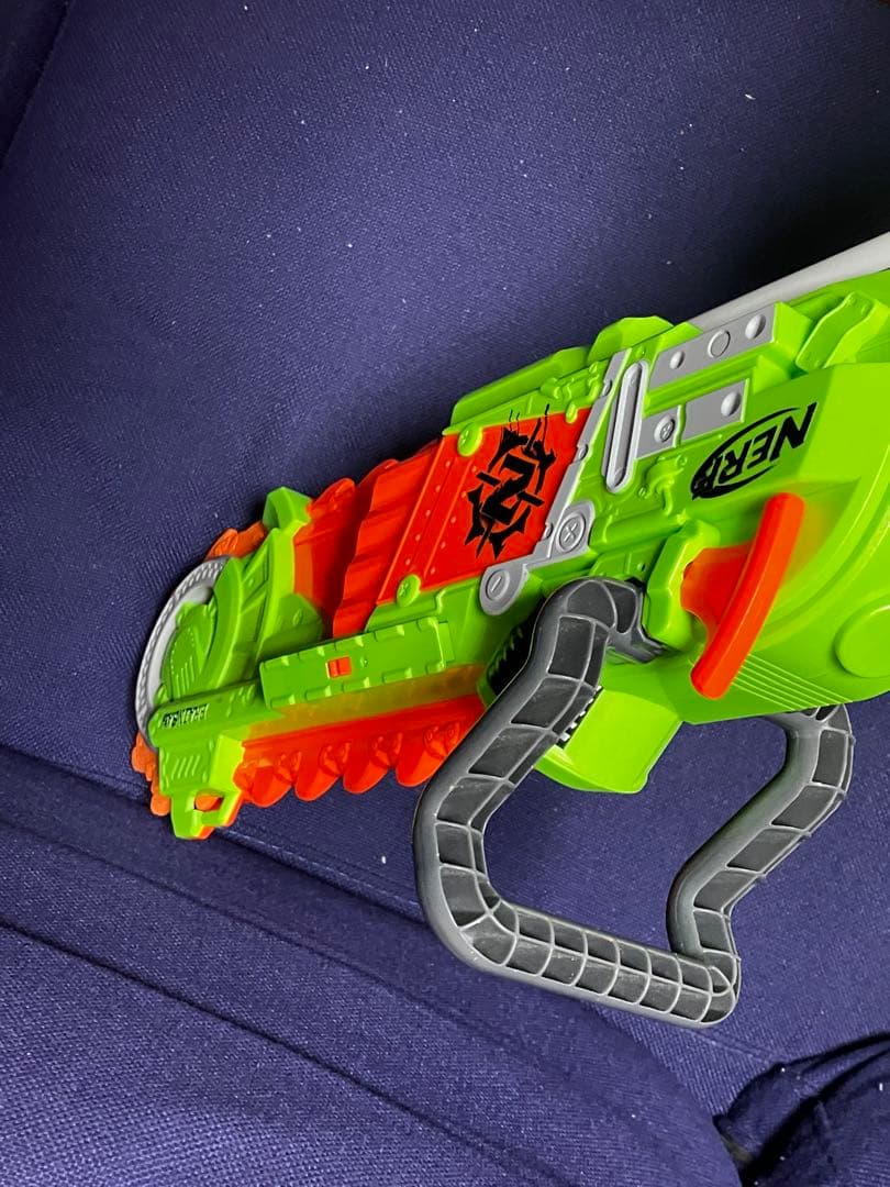 ナーフ ゾンビストライク NERF ブレインソー チェーンソー - メルカリ