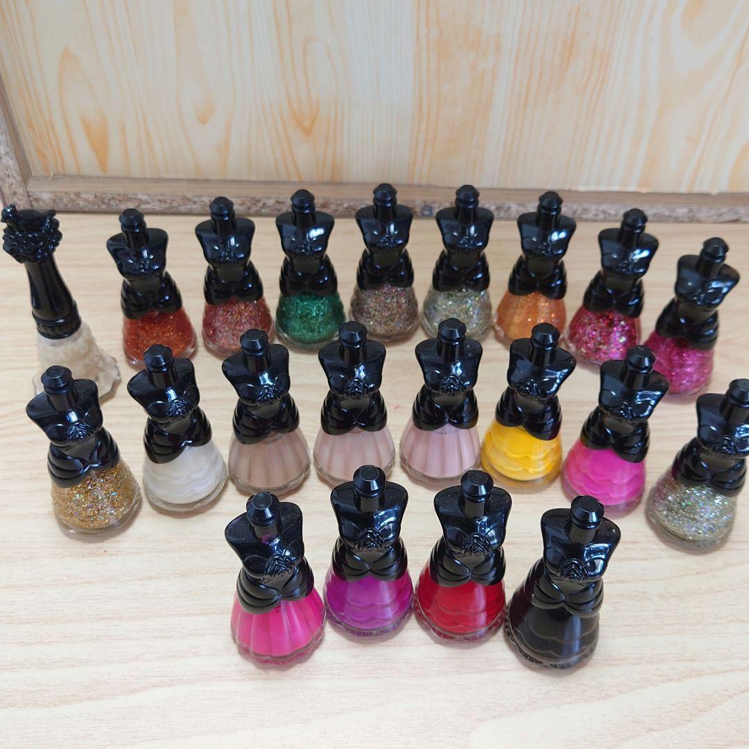 ANNA SUI　アナスイ　ネイルカラー　21本セット