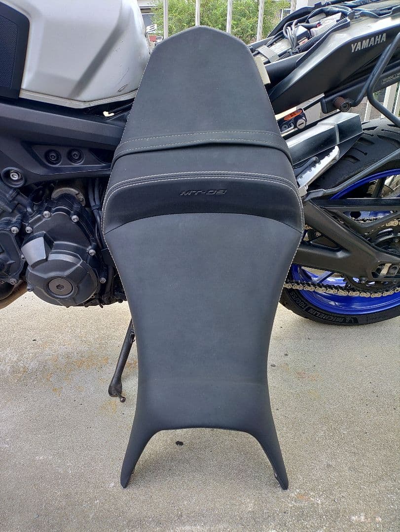 【直接渡し限定】MT09（第二世代向け）コンフォートシート