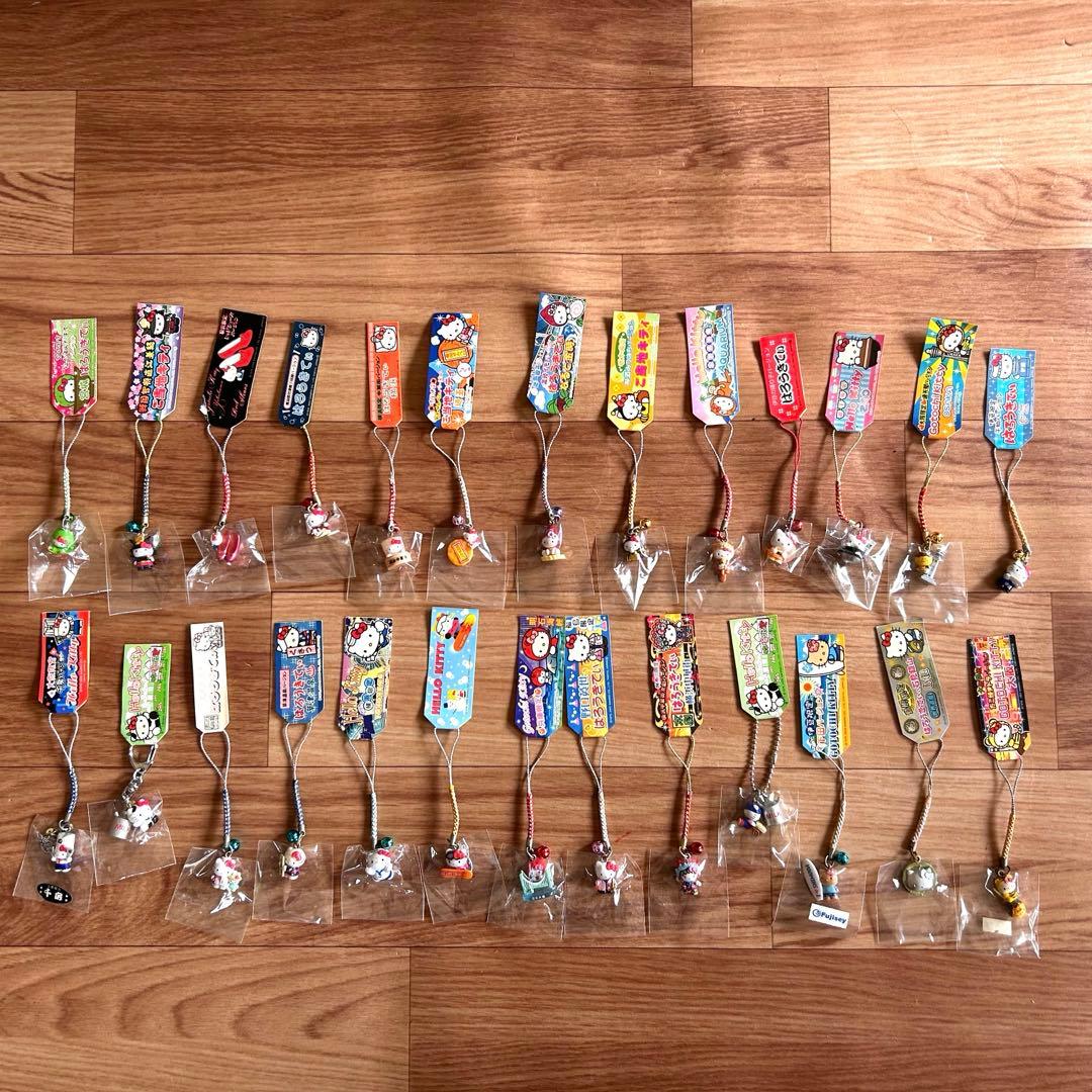 ご当地キティ　ストラップ　26点　まとめ売り