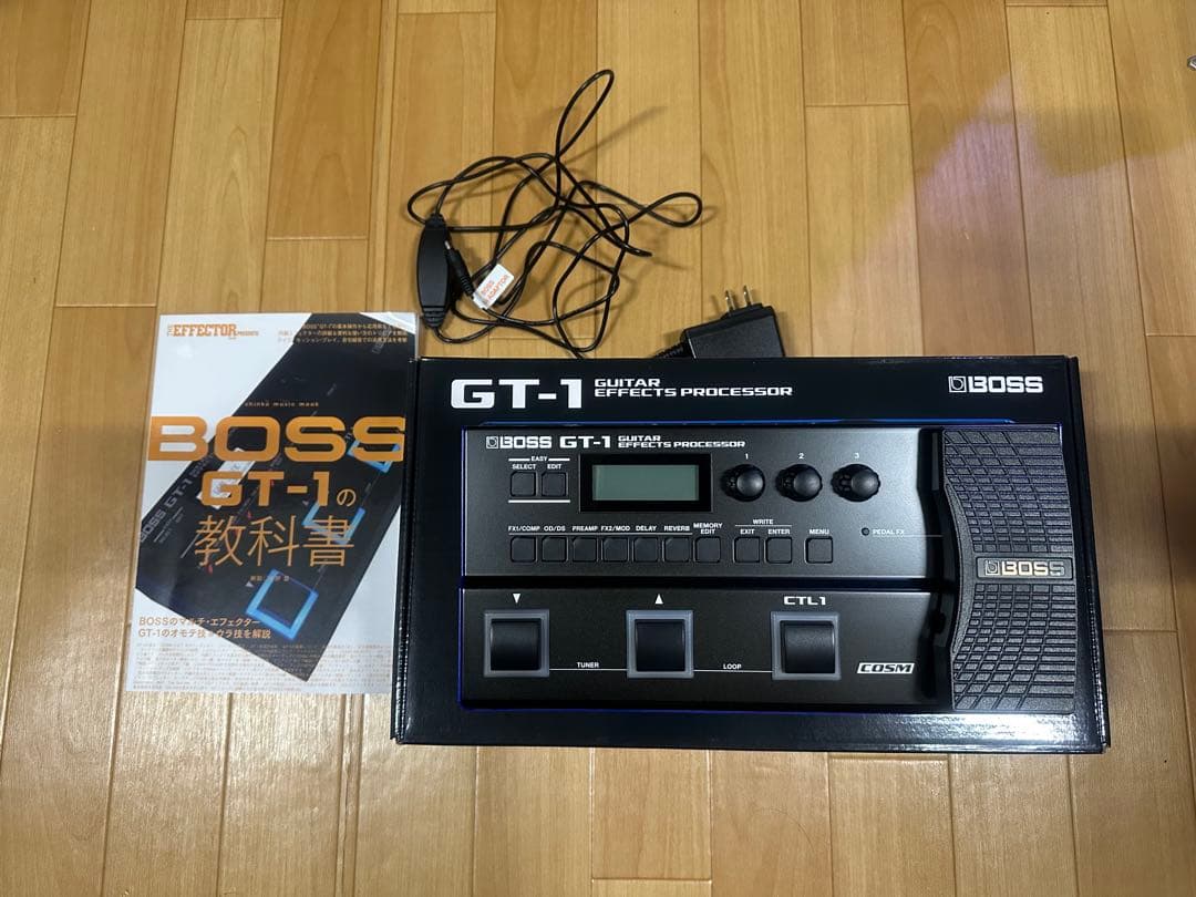 BOSS マルチエフェクター GT-1＆純正アダプター＆GT-1の教科書 セット