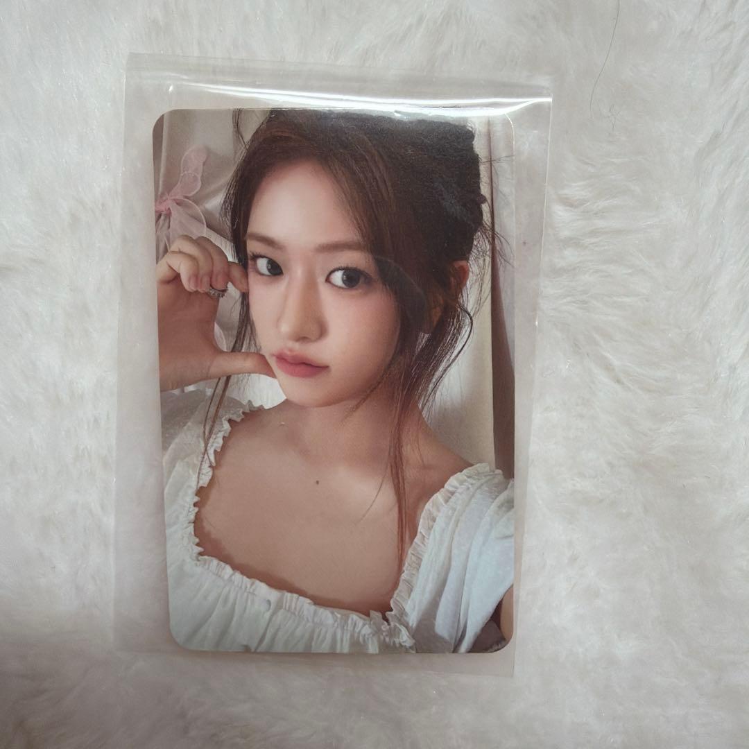 IVE SECRET loved ive ver. 封入トレカ ユジン - メルカリ