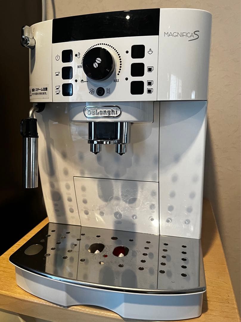 【訳あり】De'Longhi デロンギ　マグニフィカS エスプレッソマシーン