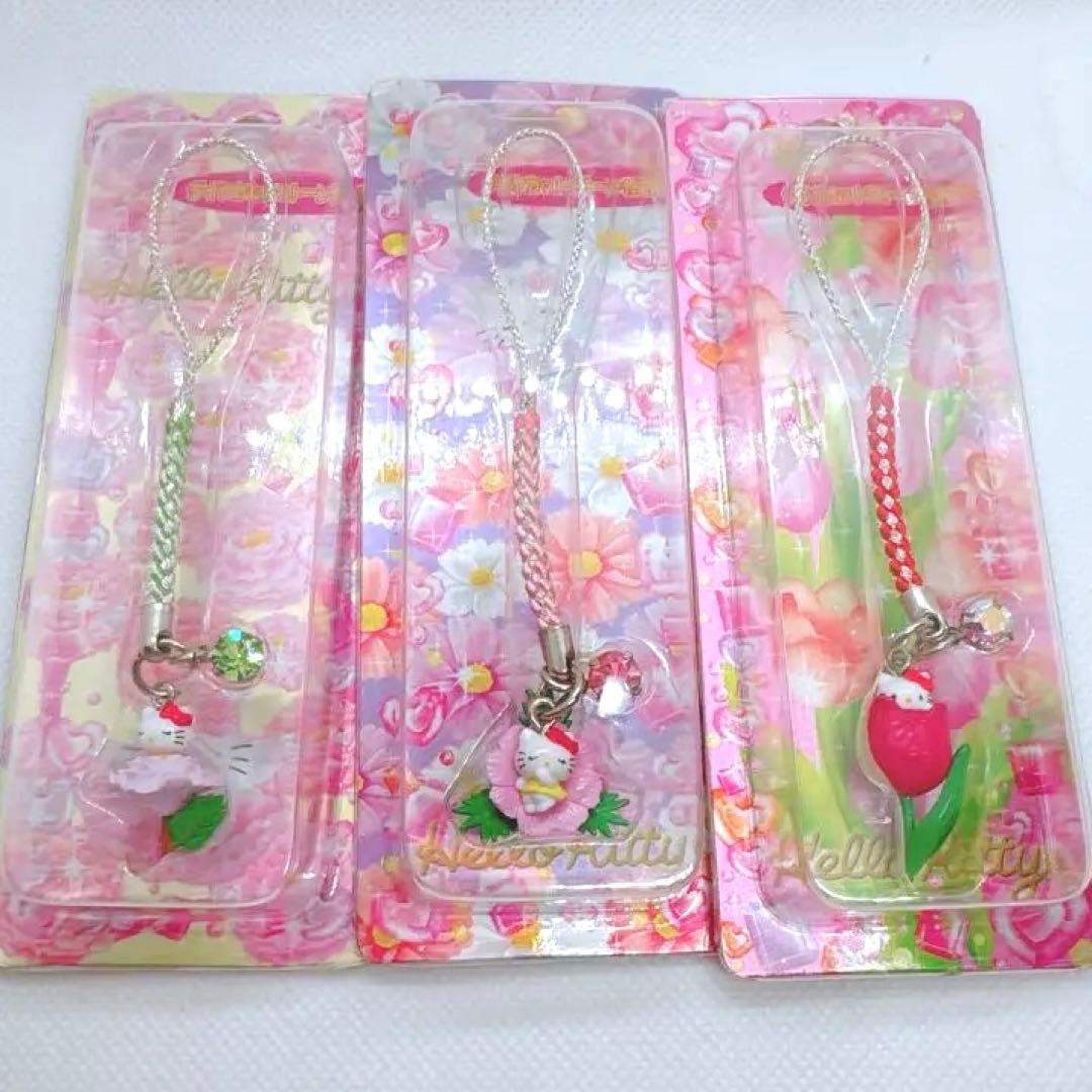 激レア　ハローキティ　お花値付けストラップ　3本セット