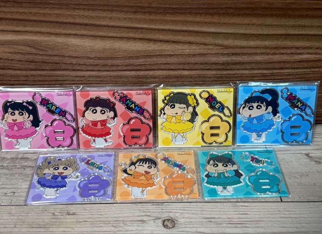 フルーツジッパー×クレヨンしんちゃん アクリルスタンド - メルカリ