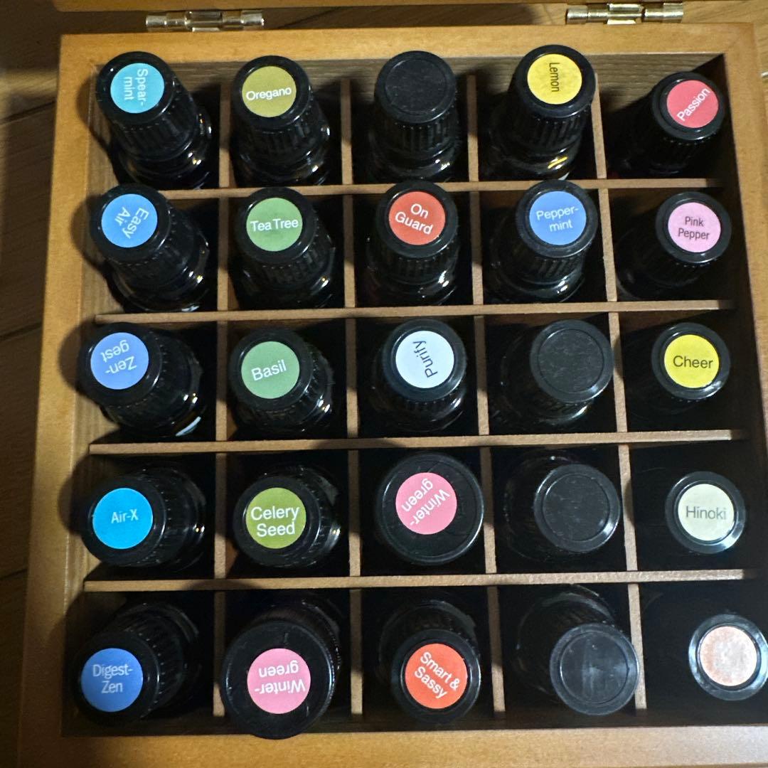 doTERRA エッセンシャルオイルセット 木製ボックス
