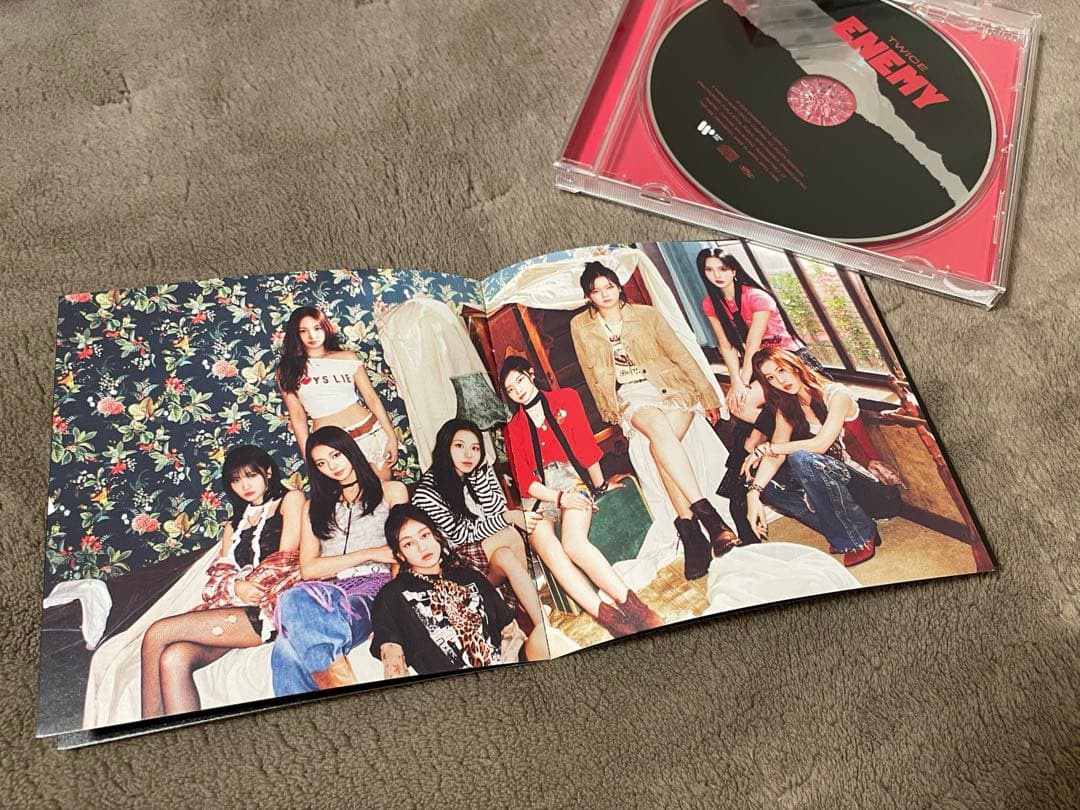 開封済］TWICE ENEMY 通常盤CD 68枚 - メルカリ