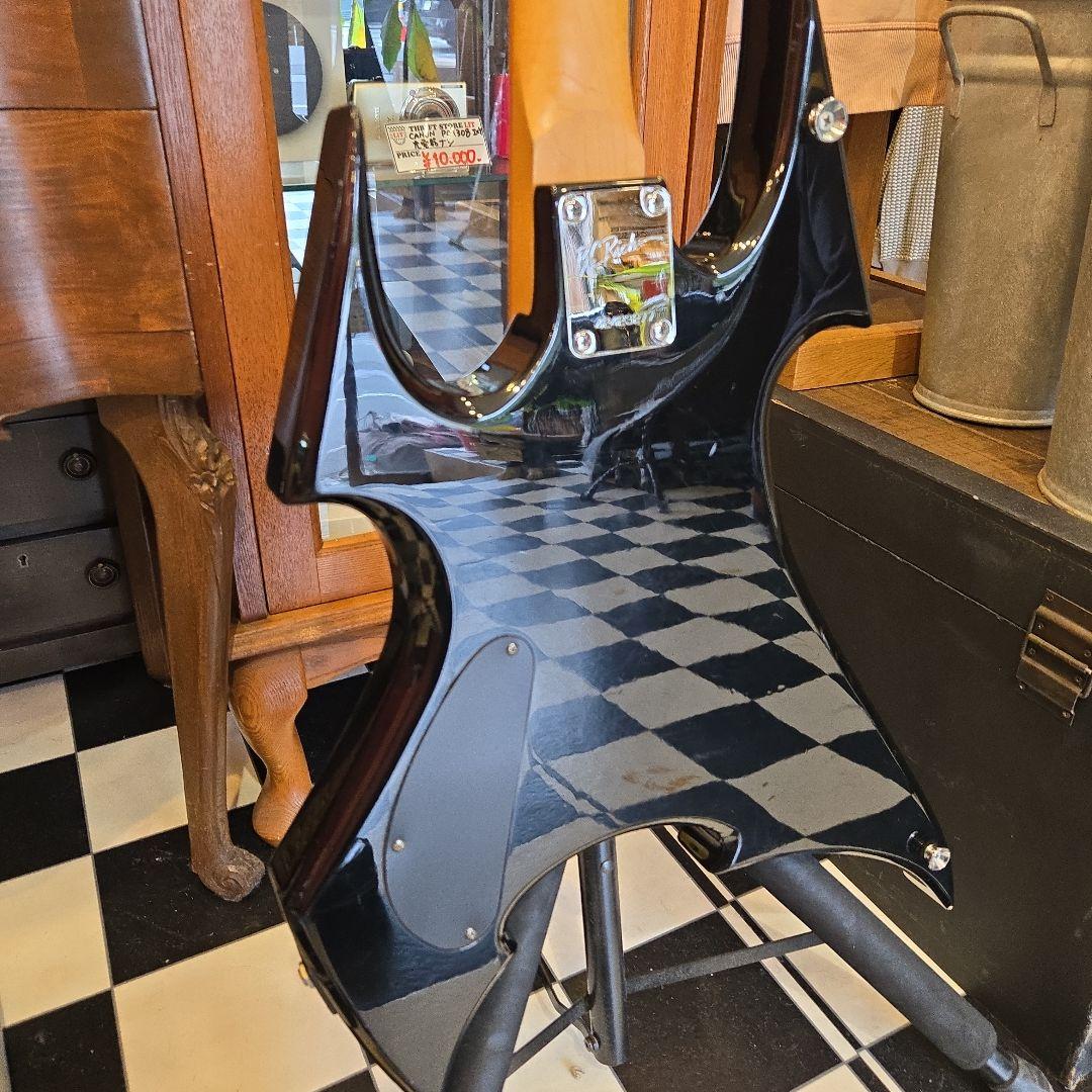 B.C.Rich BRONZE SERIES BEAST エレキギター