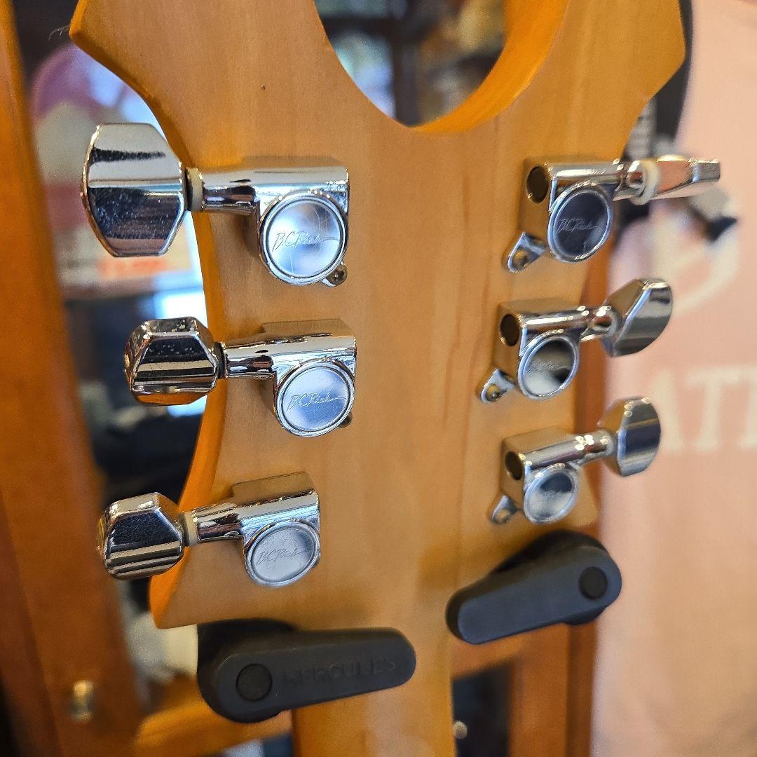 B.C.Rich BRONZE SERIES BEAST エレキギター