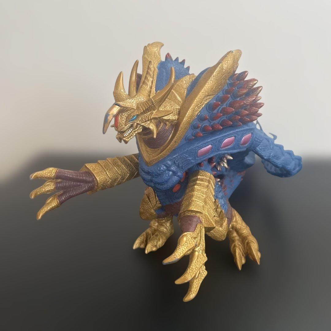 ウルトラマンメビウス　ユーキラーザウルス　001 □究極超獣 Uキラーザウルス 「ウルトラマンメビウス＆ウルトラ兄弟