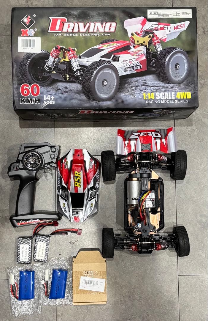 RSR 1/14スケール 4WDラジコンカー Amazon.co.jp: ラジコン カー高速60km/hオフロード車1/14スケール 4WD