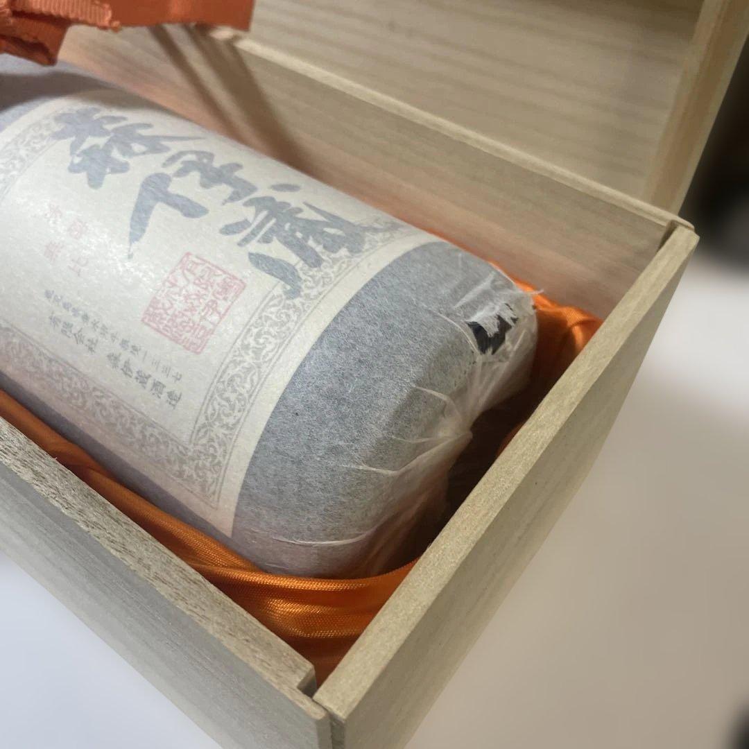 K*j様 森伊蔵 1.8L 焼酎 桐木箱入り