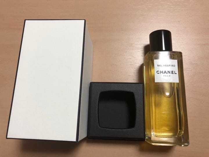 CHANEL レ ゼクスクルジフ ベルレスピロ