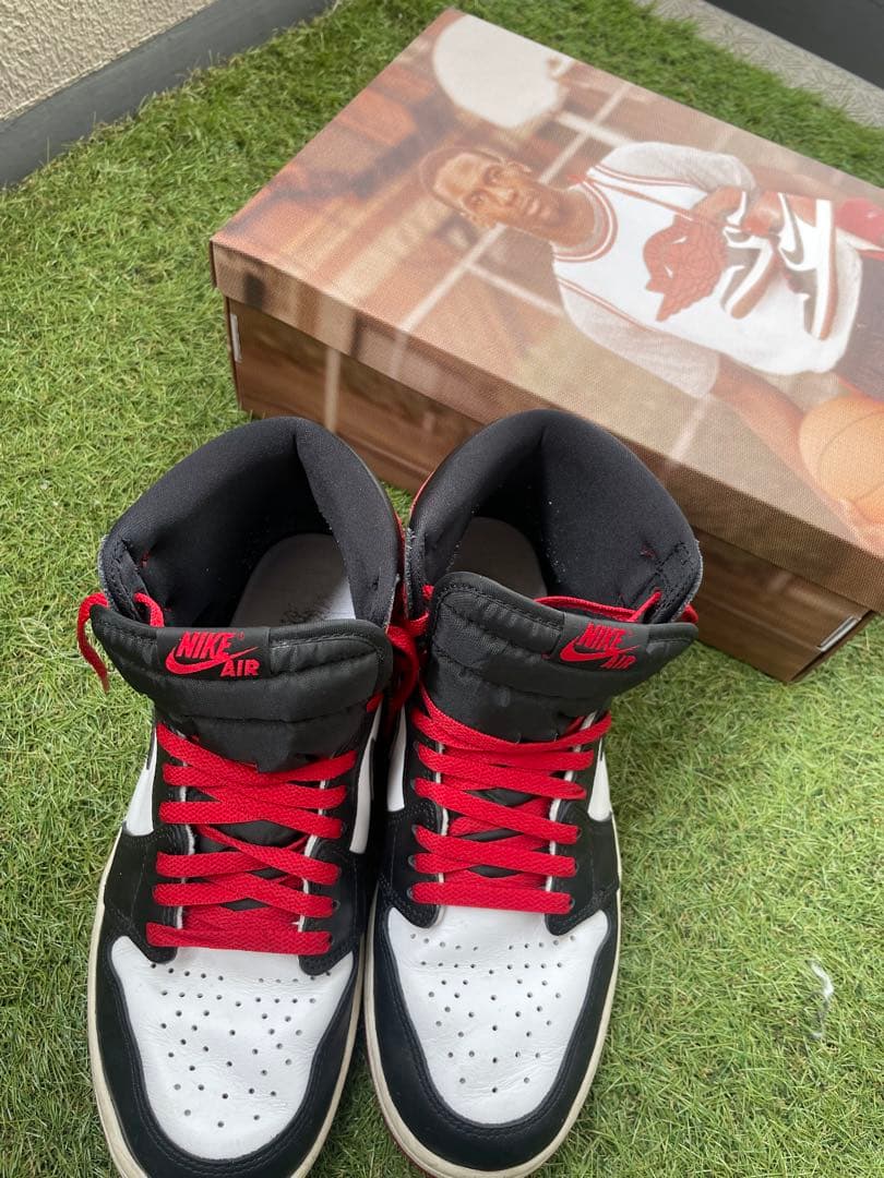 Nike Air Jordan 1 ホワイト/ブラック/レッド　2月12日迄値下