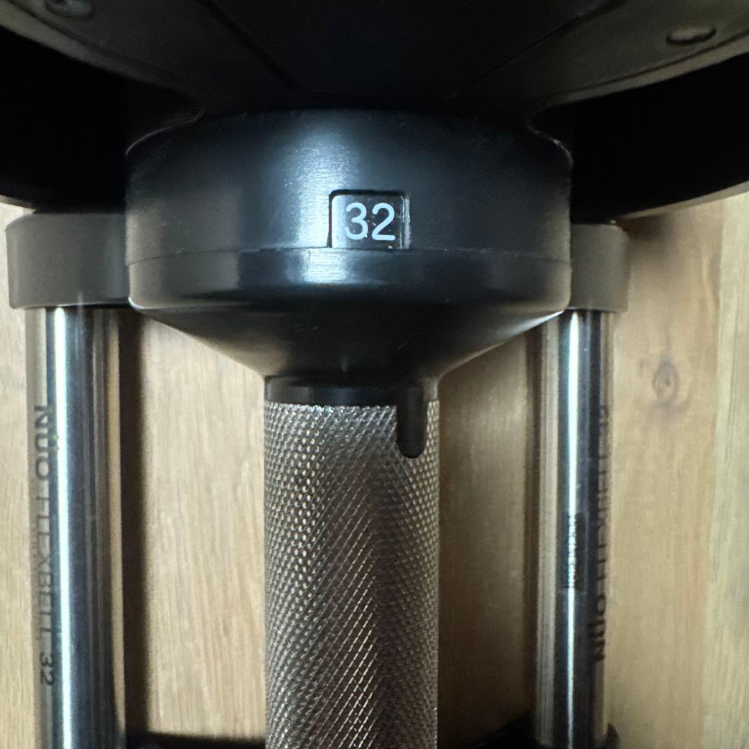 pezman 様専用】NUÖ 調整式ダンベル 32kg 4kg刻み