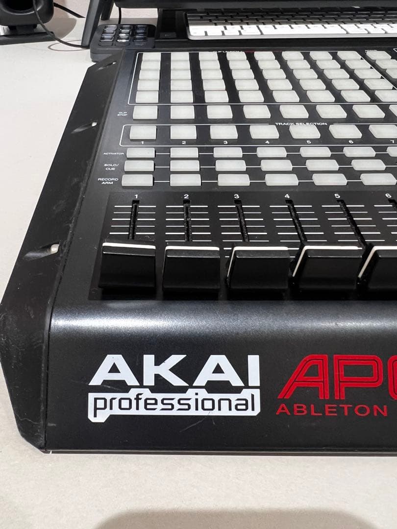AKAI APC40 Ableton live コントローラー - メルカリ