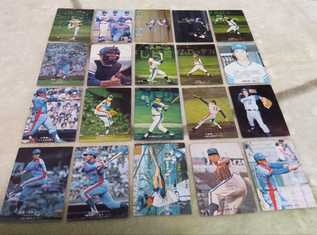 フ*ン様 カルビー野球カード 73年 No.266 東田正義 (太平洋) 73年