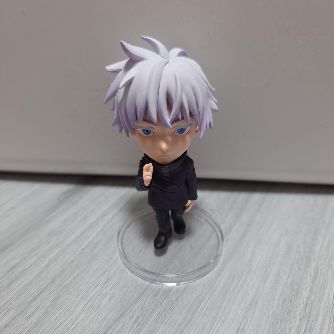 呪術廻戦 五条悟 フィギュア ミニ ガチャ - メルカリ