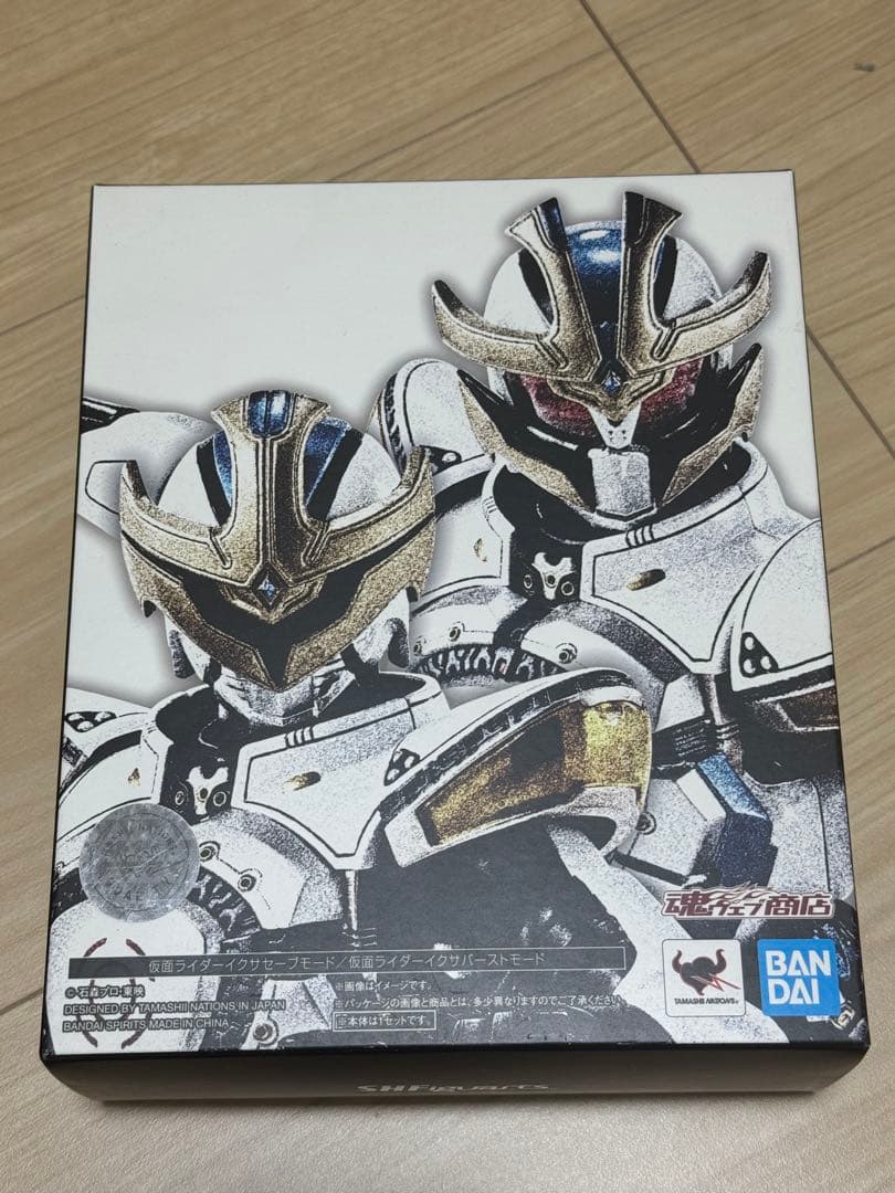 SHF 真骨彫 仮面ライダーイクサ