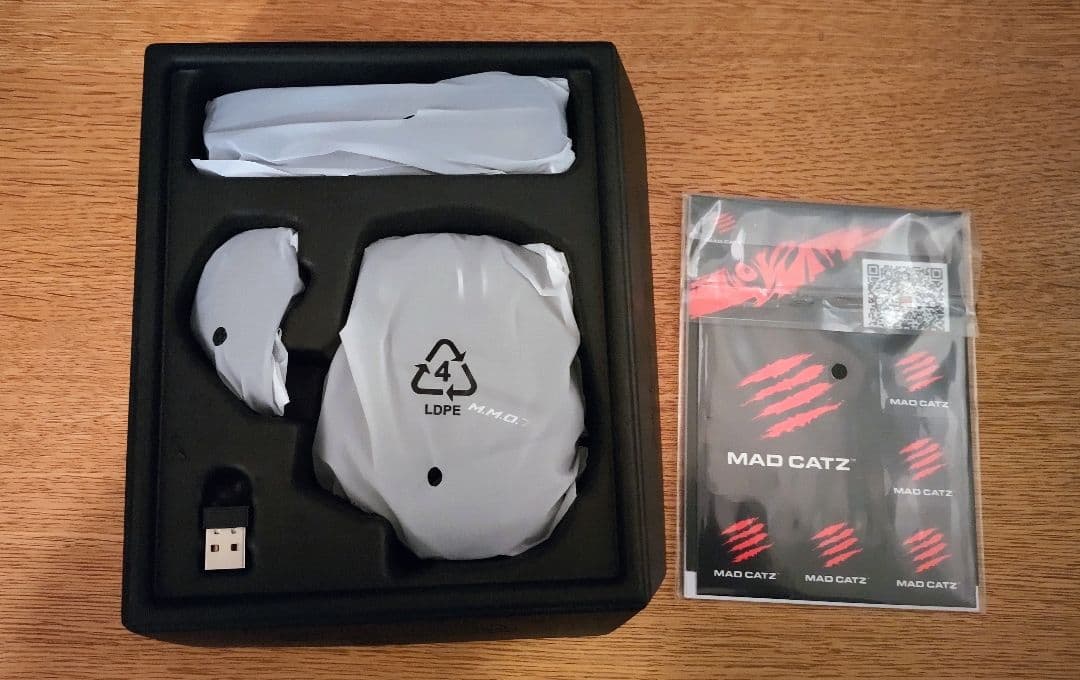 MADCATZ M.M.O.7+ ワイヤレスマウス　ゲーミング　ブラック