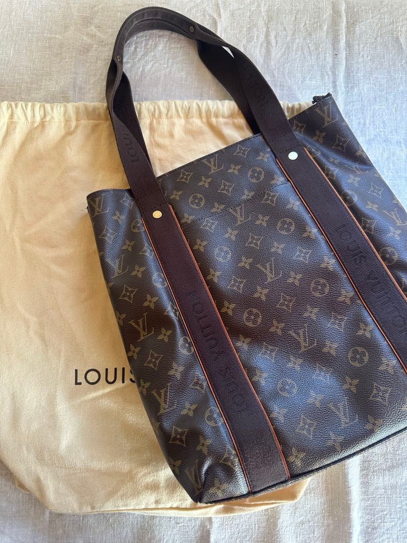 LOUIS VUITTON カバボブール　モノグラム トートバッグ