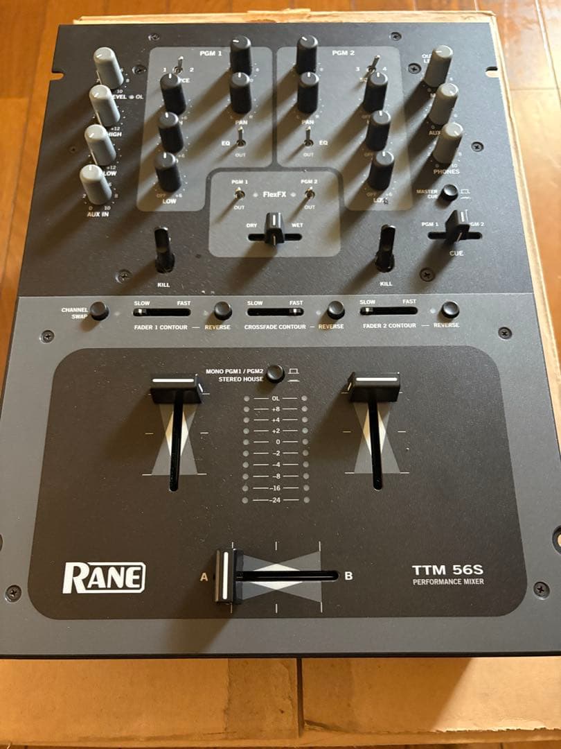 RANE DJミキサー TTM56S DECKSAVER付き Rane TTM 56S / TTM 57SL / Sixty One cover - Decksaver