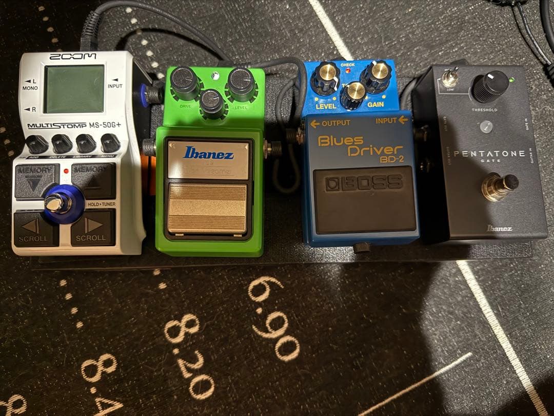 BOSS Ibanez zoom エフェクターボード ライブも何もないけど、ただただボードを組みたくなって夜な夜なボード