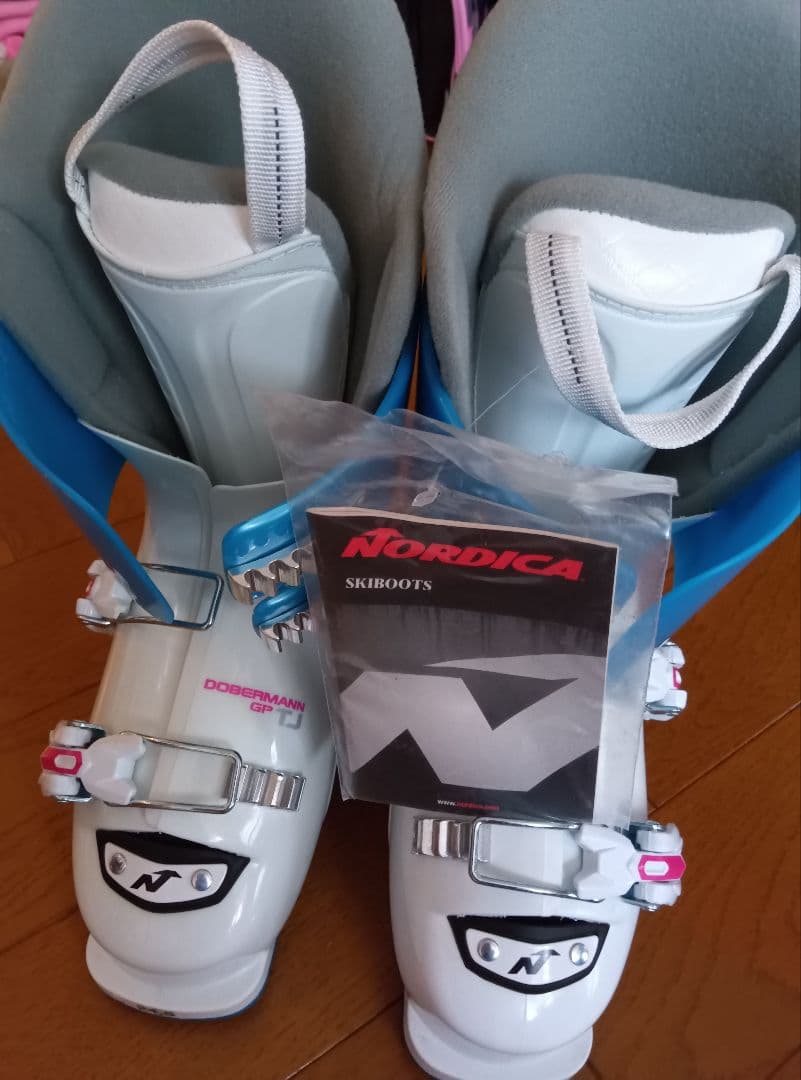 Nordica ノルディカ 女性用スキーブーツ　24.5cm 新品