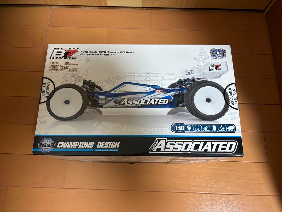 Associated RC10 B7 メカ類付き スペアパーツ多数 Associated RC10 B7 メカ類付き スペアパーツ多数 - メルカリ