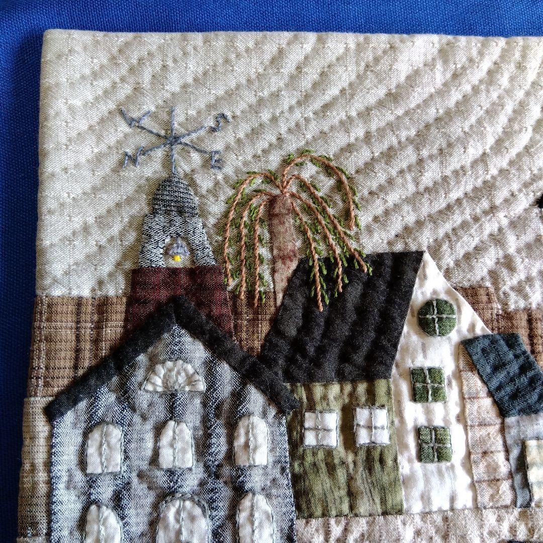 ハウスのパッチワークタペストリー ミステリーキルト【6ー6】 - メルカリ