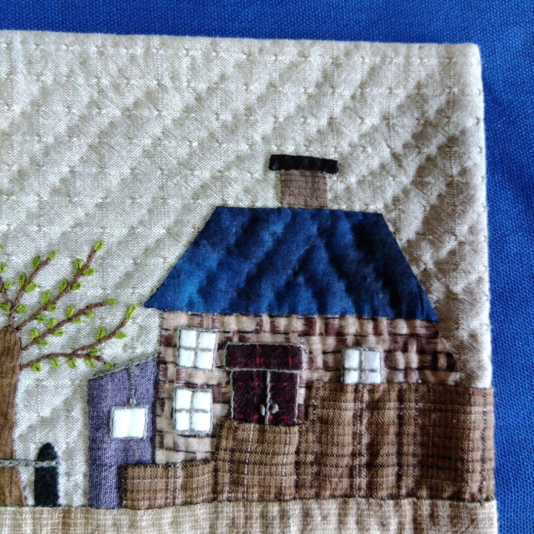 ハウスのパッチワークタペストリー ミステリーキルト【6ー6】 - メルカリ