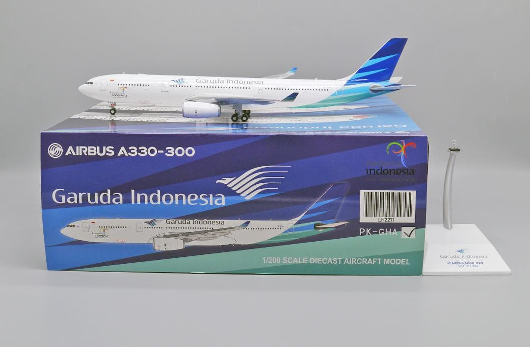 ガルーダ・インドネシア航空 A330-300 PK-GHA 1/200